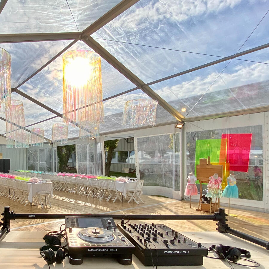 PRESTATION PRIVÉE, VENDÉE